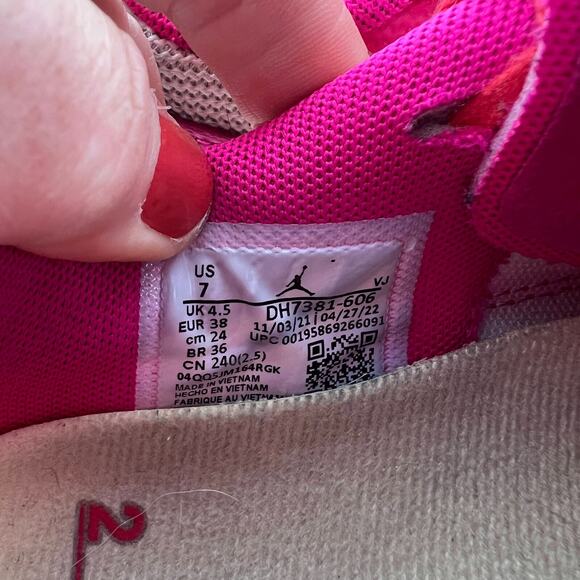 Nike Air Jordan 200E Sneakers Womens 7 Red Lace-Up Athletic Sneakers DH7381-606 - Picture 10 of 10